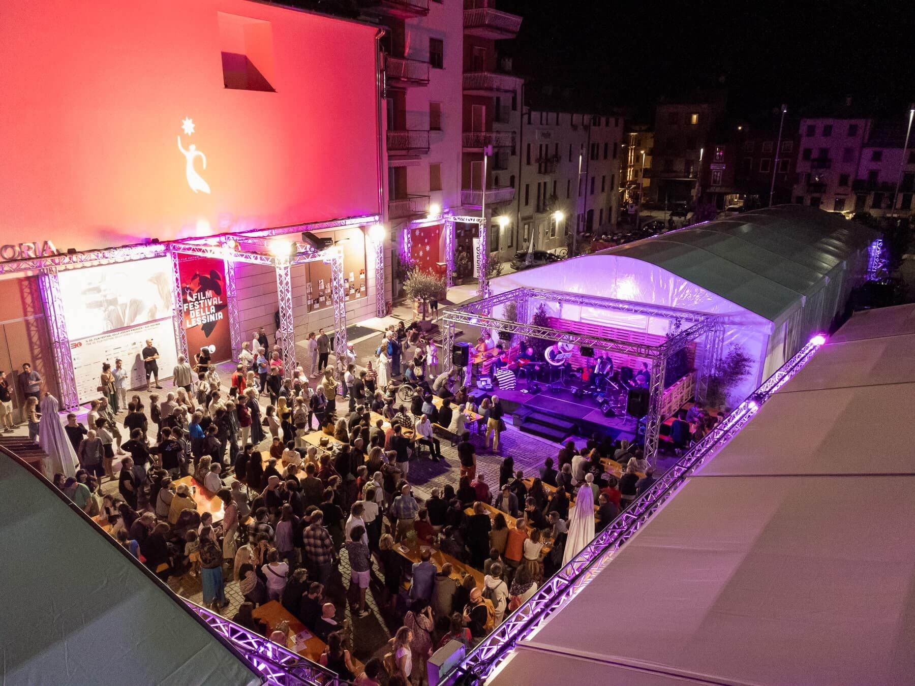 Copertina profilo in evidenza