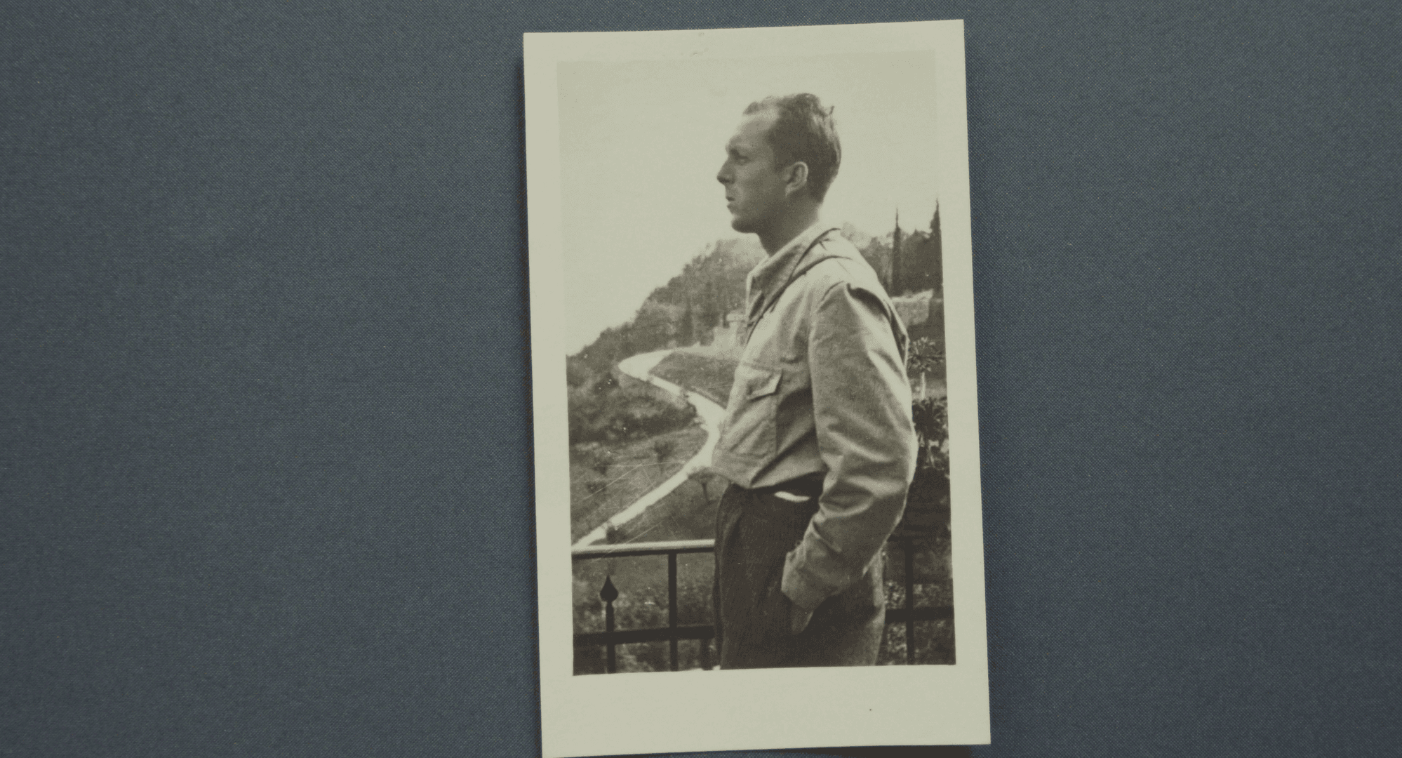 Frame from La religione della libertà film