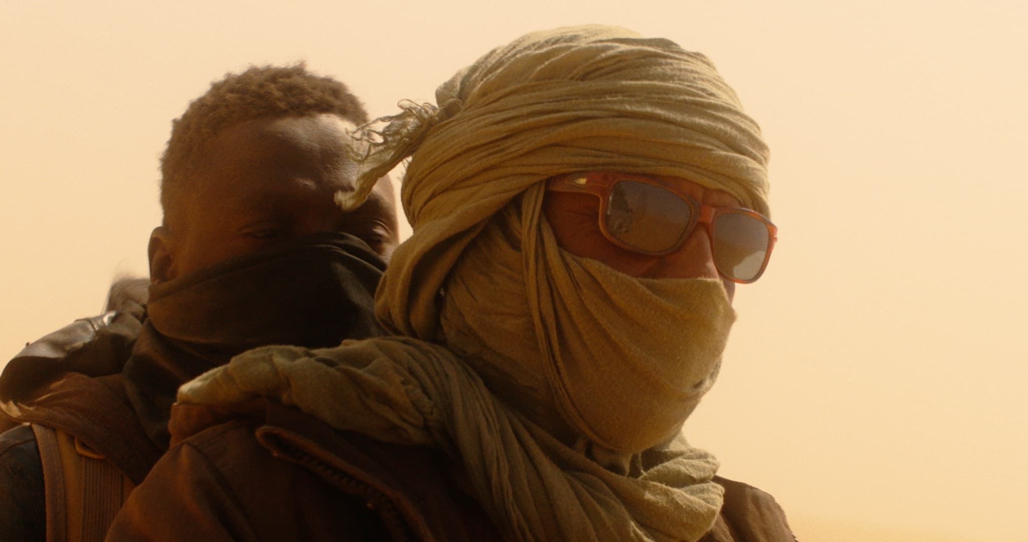 Frame from La montagne d'or film