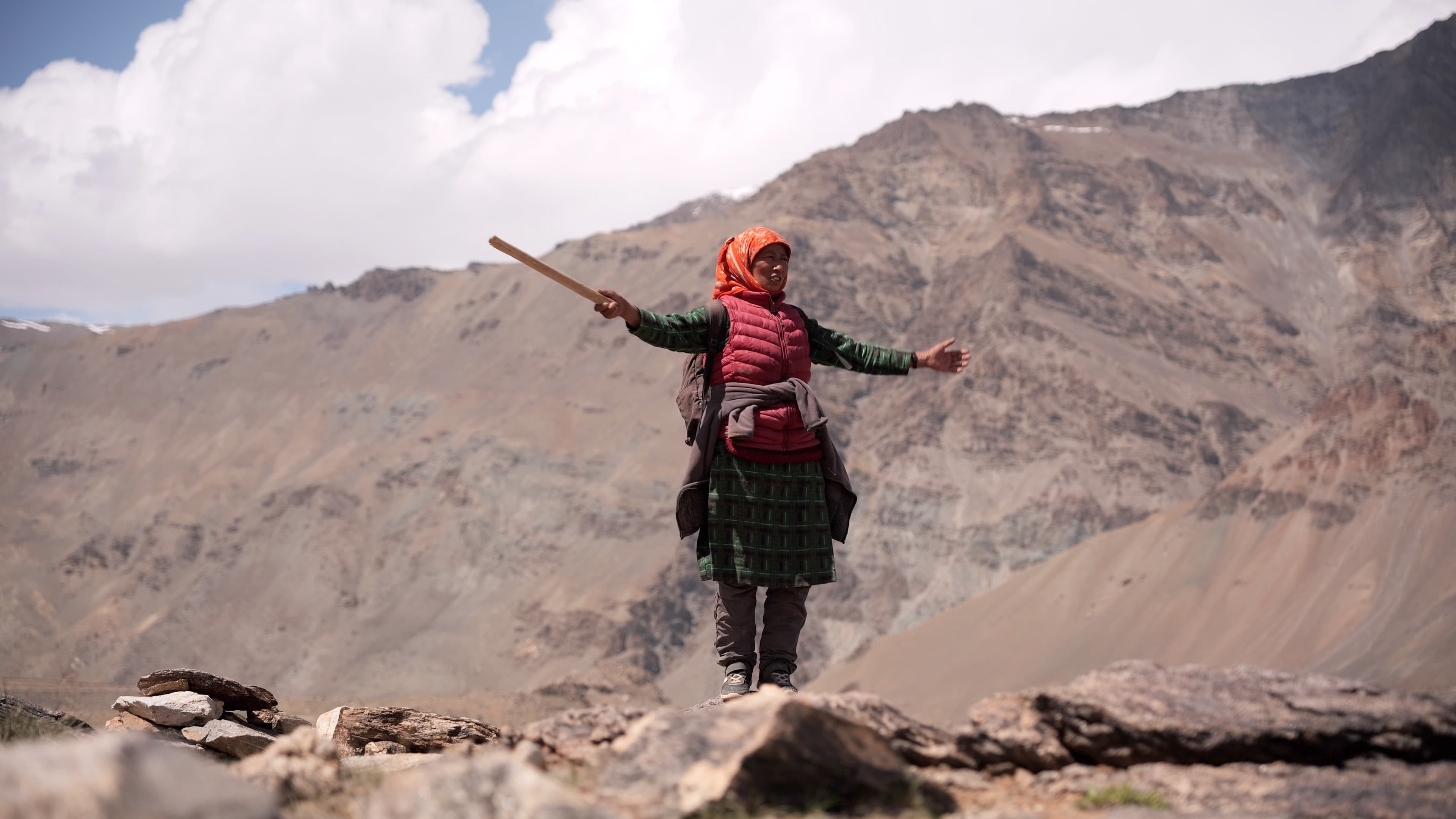 Frame from LA ROUTE film