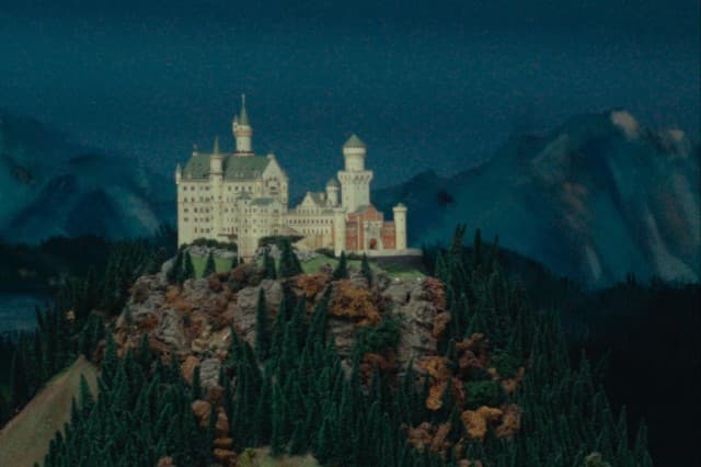 Frame from Grimms Albtraum film