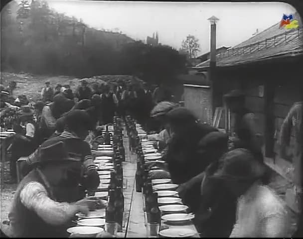 Frame from L'EMIGRANTE film