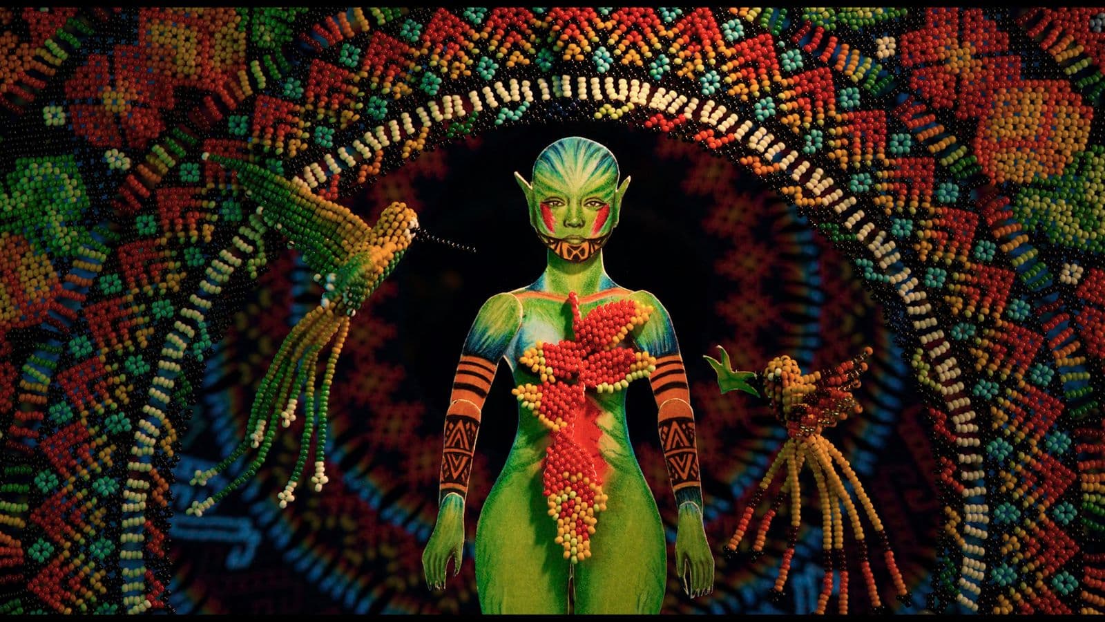 Frame from AKABABURU: EXPRESIÓN DE ASOMBRO film