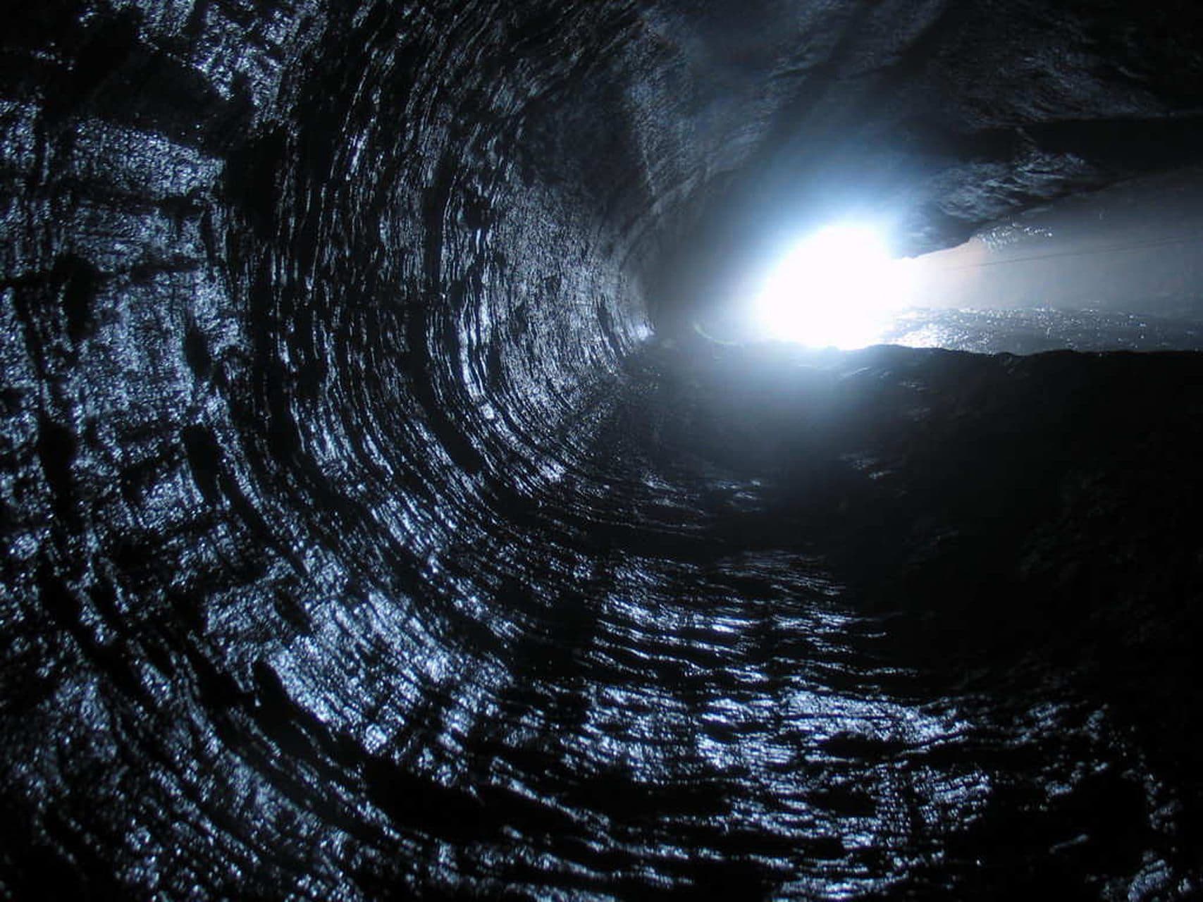 Frame from L’ABISSO film